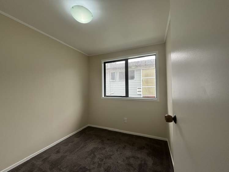 168 Solar Road Glen Eden_10