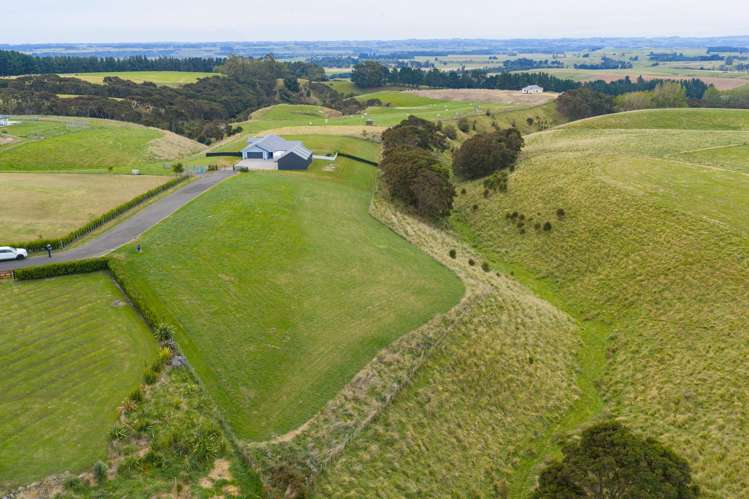 84A View Road Halcombe_6