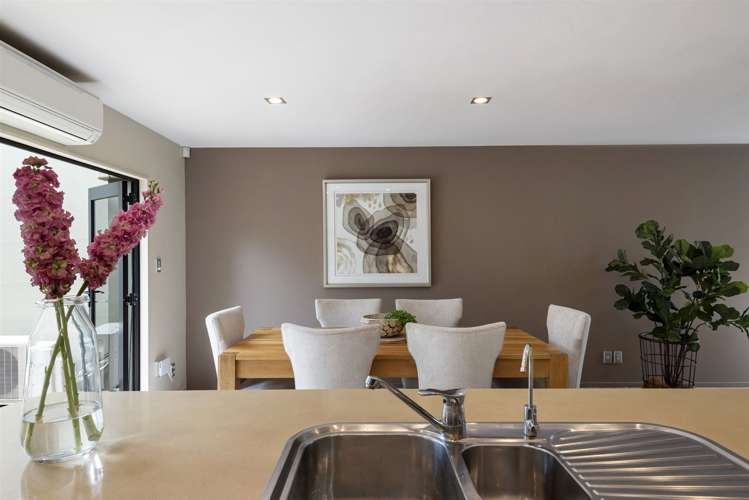 2/71 Pupuke Road Northcote_7