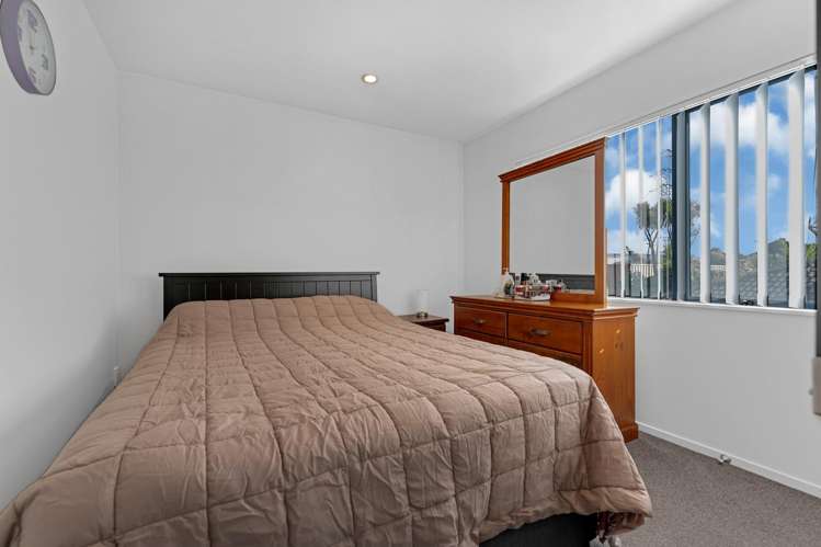 9 Riverglade Parkway Te Atatu South_16