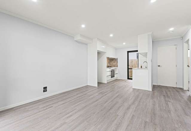 8E Kent Road Manurewa_1