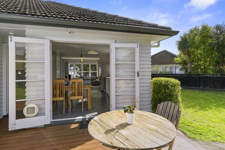 9 Huia Grove Elderslea_15