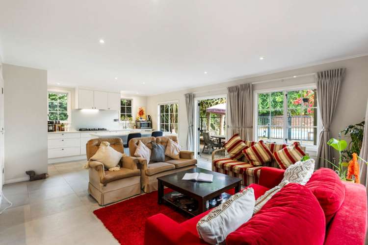 12 Rewi Road Royal Oak_2