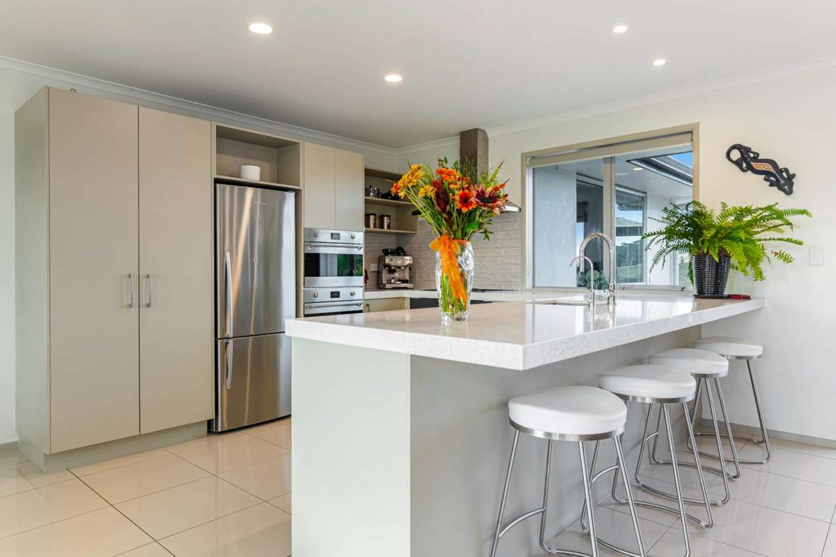 466 Whitehills Road_4
