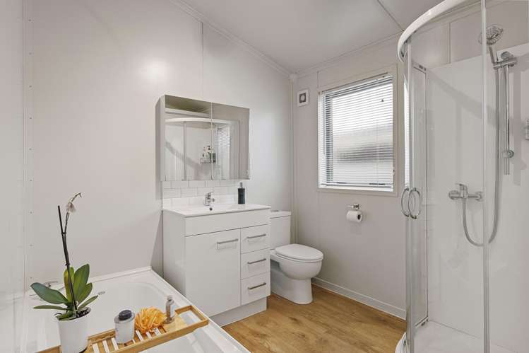 3a Kingsbridge Drive Burwood_13