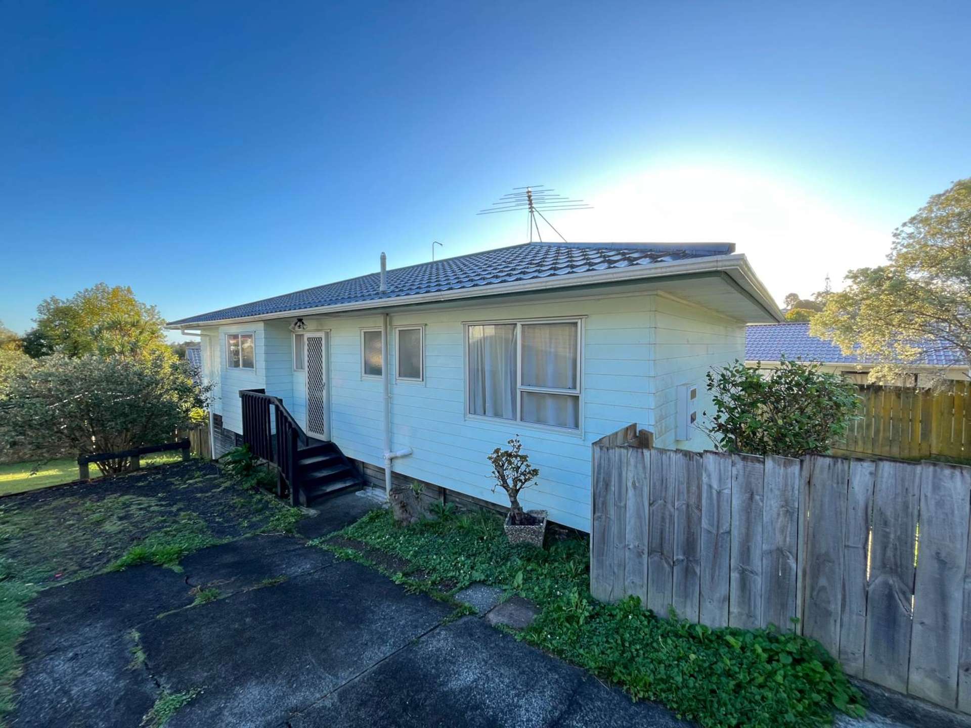 1/21 Maywood Crescent Glen Eden_0