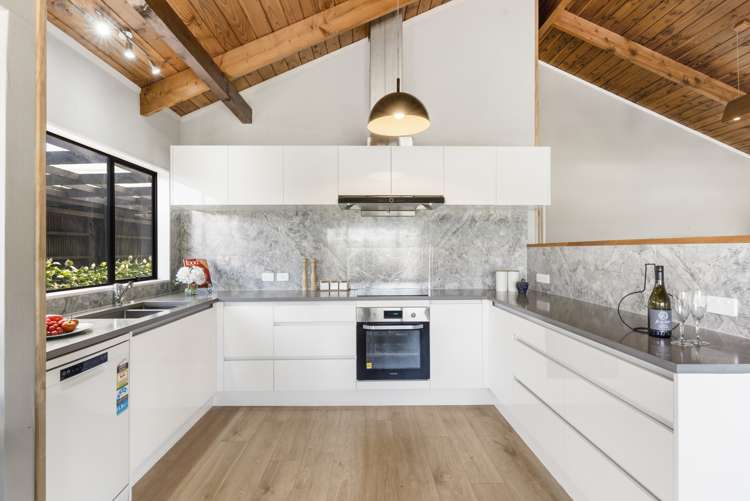 17 Sunnylaw Place Glen Eden_5