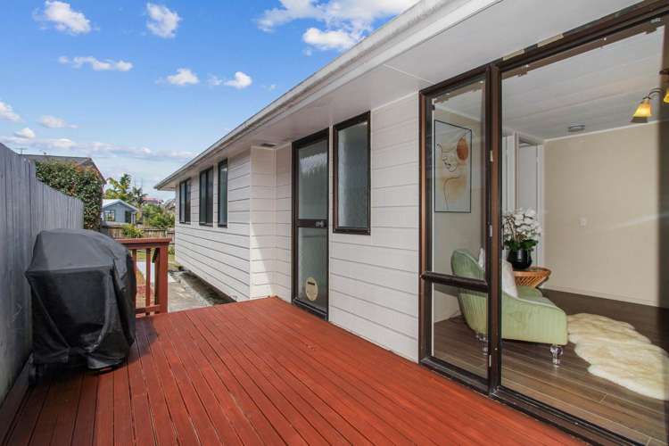 17 Thalia Place Totara Vale_22