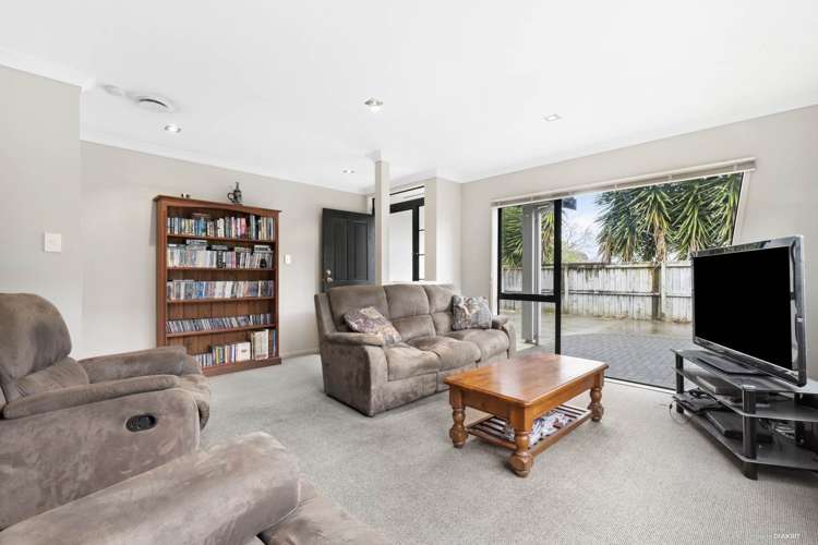 6a Callis Avenue Opaheke_3