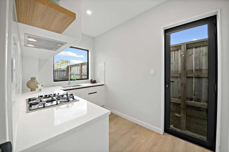 21 La Bella Road Hobsonville_13