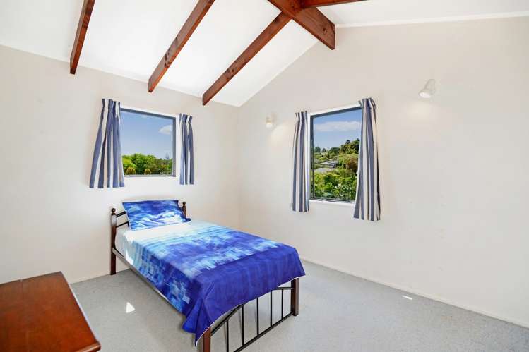 2/12 Agincourt Street Glenfield_12