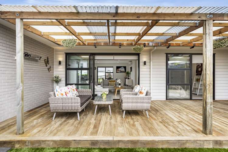 57 Angiangi Crescent Beachlands_18