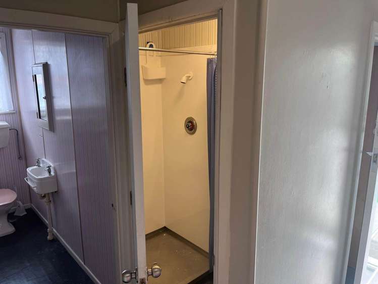 1/353 West Coast Road Glen Eden_9