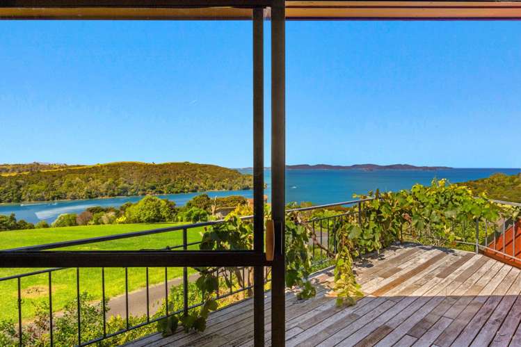 14 Kotare Place Sandspit_11