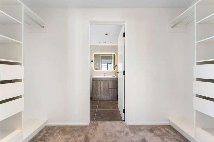 36 Para Close Fairview Heights_21