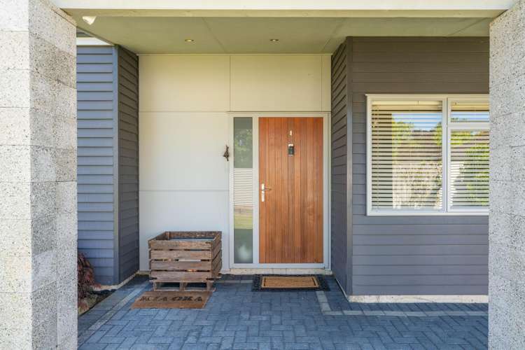 14 Brompton Close Richmond Heights_18
