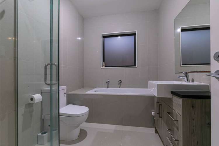 3 Whaley Greens Silverdale_13