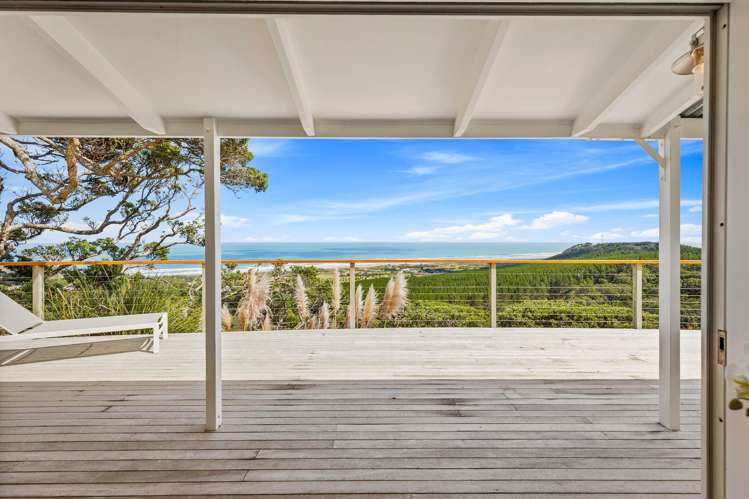 39 Oaia Road Muriwai_14