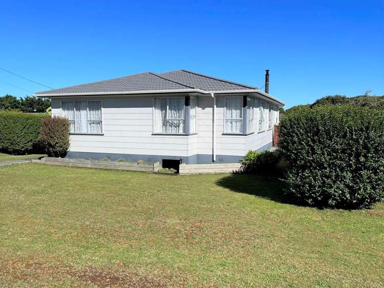 402 Main South Road Paroa_1