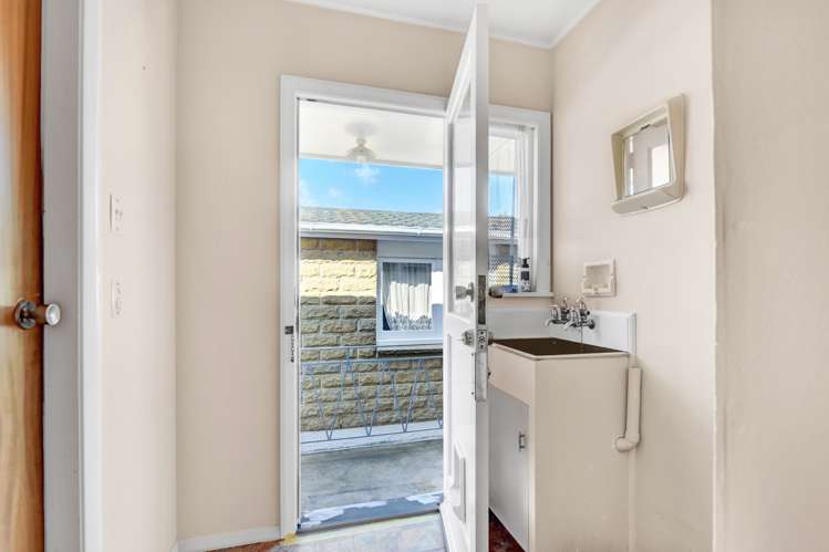 28 Fergusson Street Stoke_9