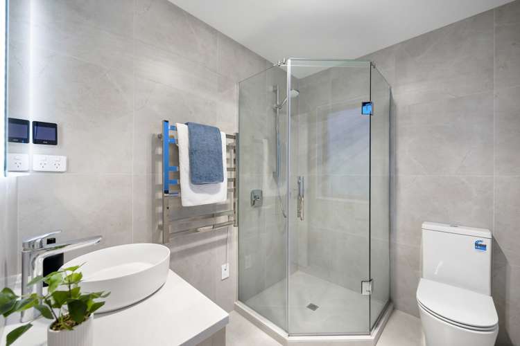 10 Kina Place Long Bay_24