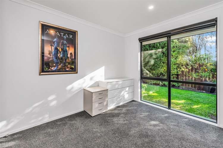 1/11 Teal Close Woolston_15