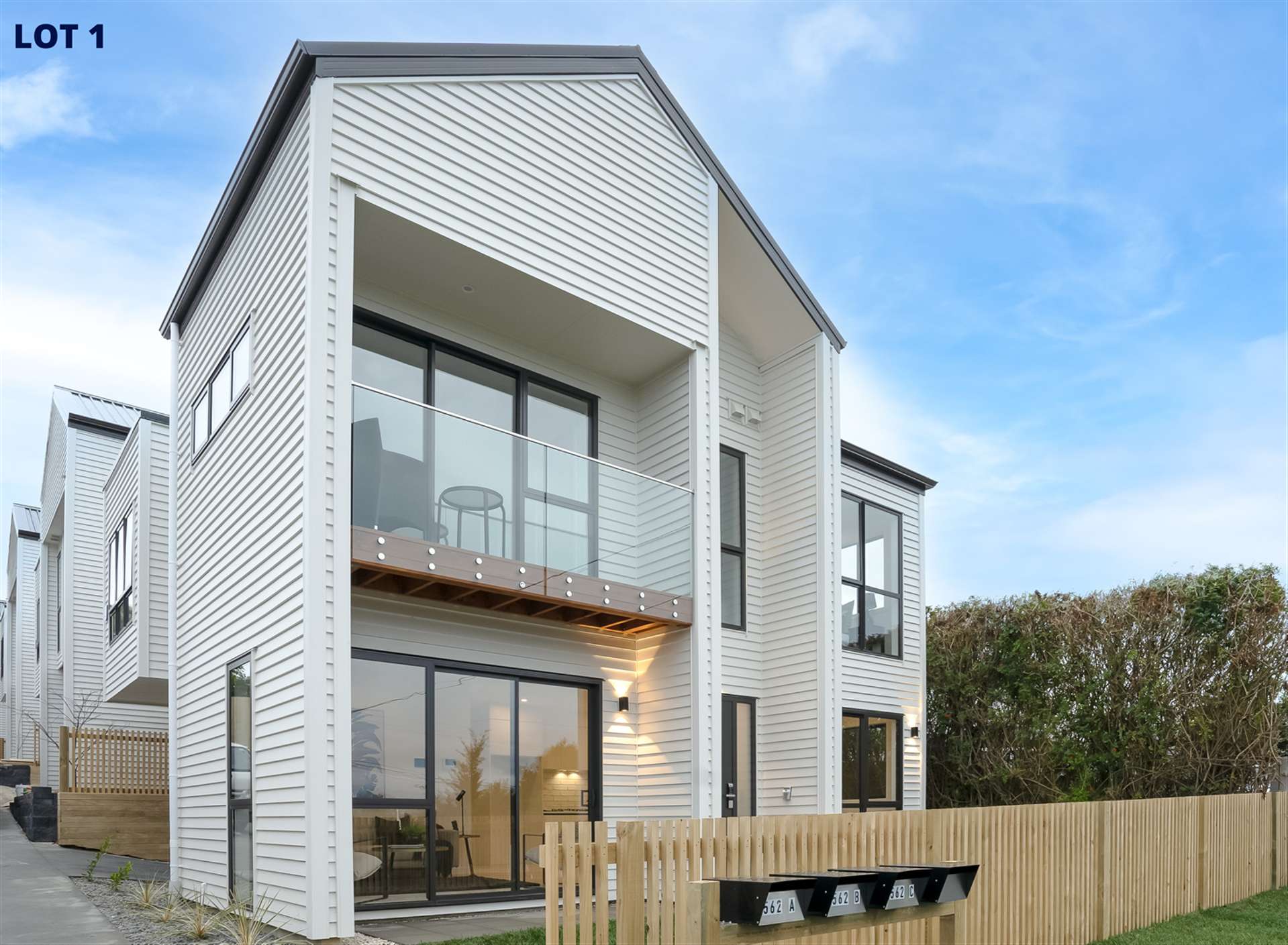 3/562 Beach Road Rothesay Bay_0