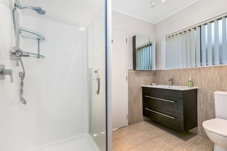 8 Imelda Road Te Atatu Peninsula_6