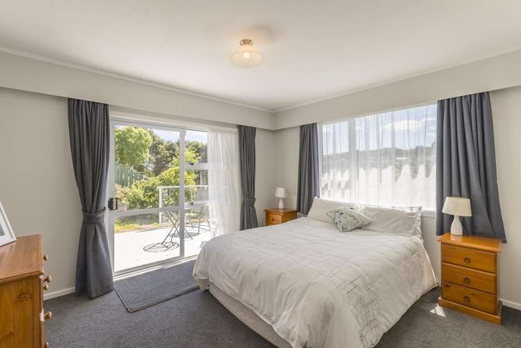 4 Sunrise Boulevard Tawa_10
