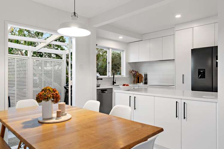 40 Fairclough Road Beach Haven_12