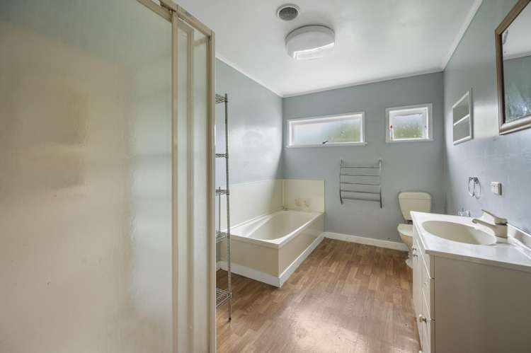 817 Lyell Street Akina_6