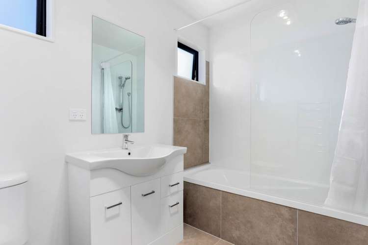 51 Black Beech Crescent Takanini_13