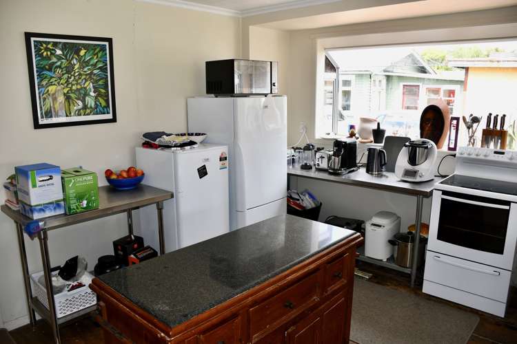 13 Wharf Road Karamea_11