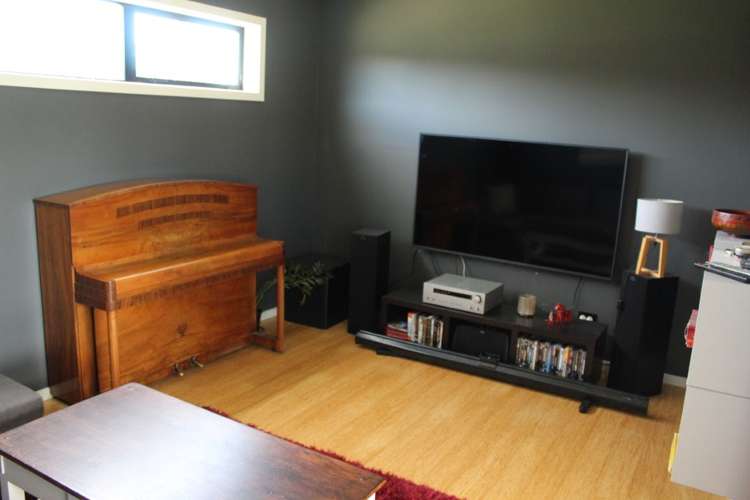 460 Gladstone Road Gladstone_8