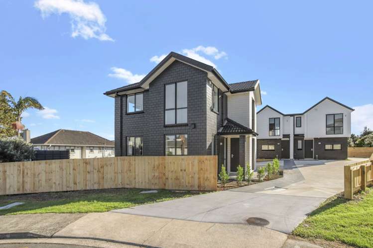 4/10 Shamrock Lane Te Atatu Peninsula_11