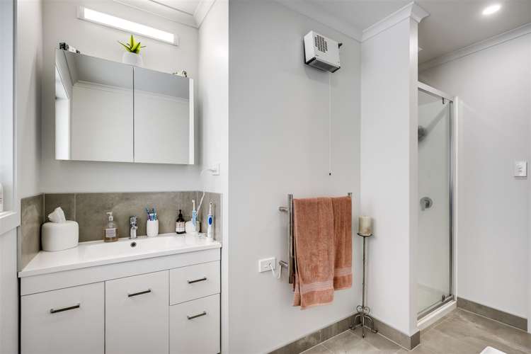 24 Kent Terrace Taradale_12