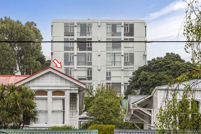 2d/20 Maarama Crescent Aro Valley_1