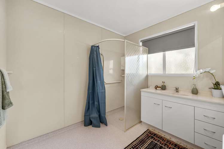 6a Robertson Street Glenholme_12