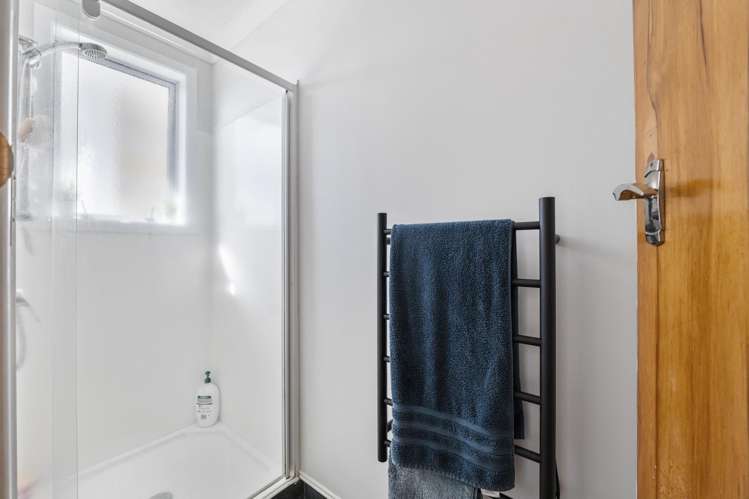 8 Orlando Street Stratford_15