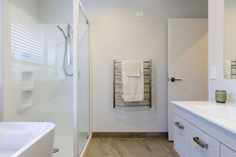 77 Harakeke Drive Wharewaka_13