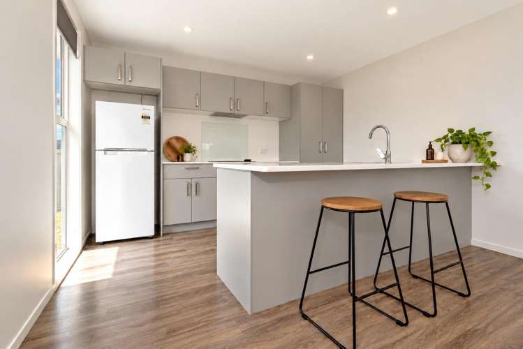 830 Gladstone Road_1