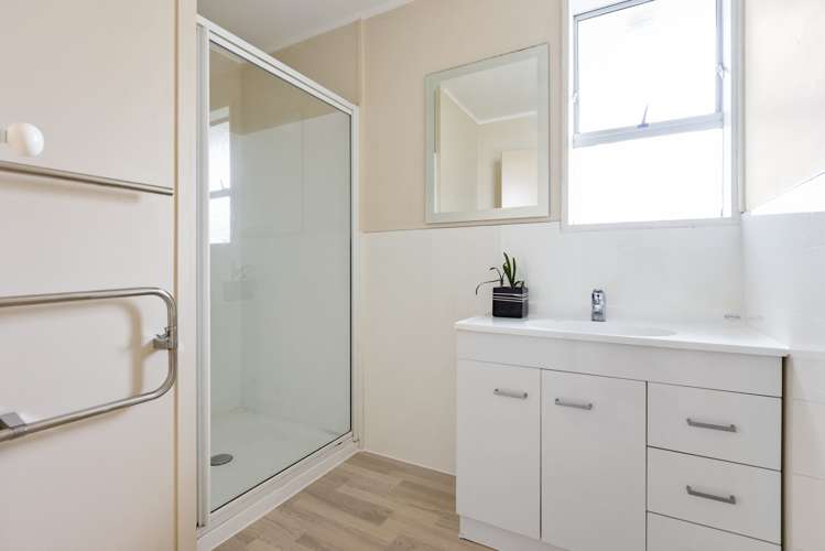 52 Robinson Crescent Tamatea_5