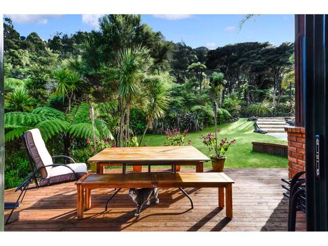 123 Stoney Creek Drive Waitakere_1