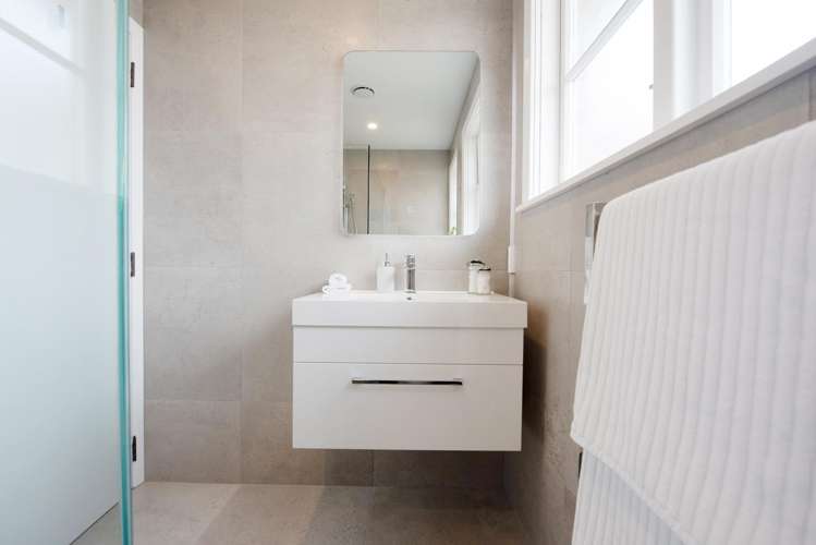 22 Courtenay Road Heretaunga_15