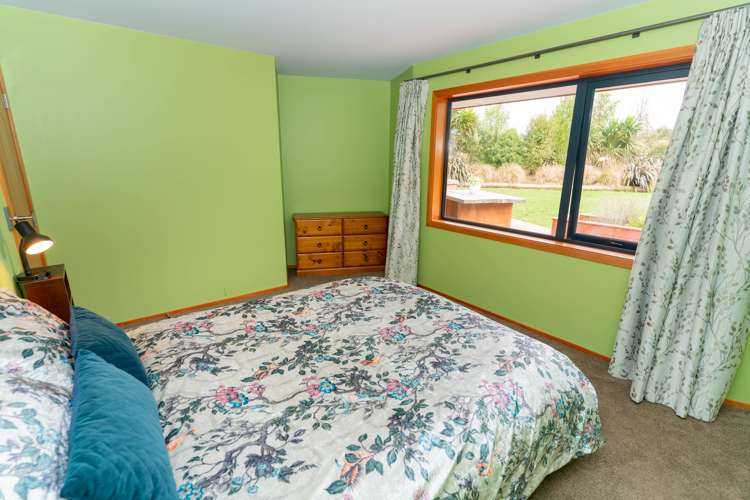 330 Sinclair Road Te Anau_11