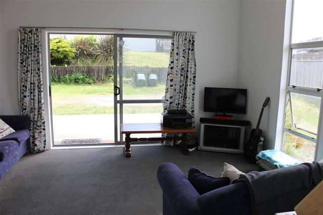 57 Tasman Road Otaki Beach_4