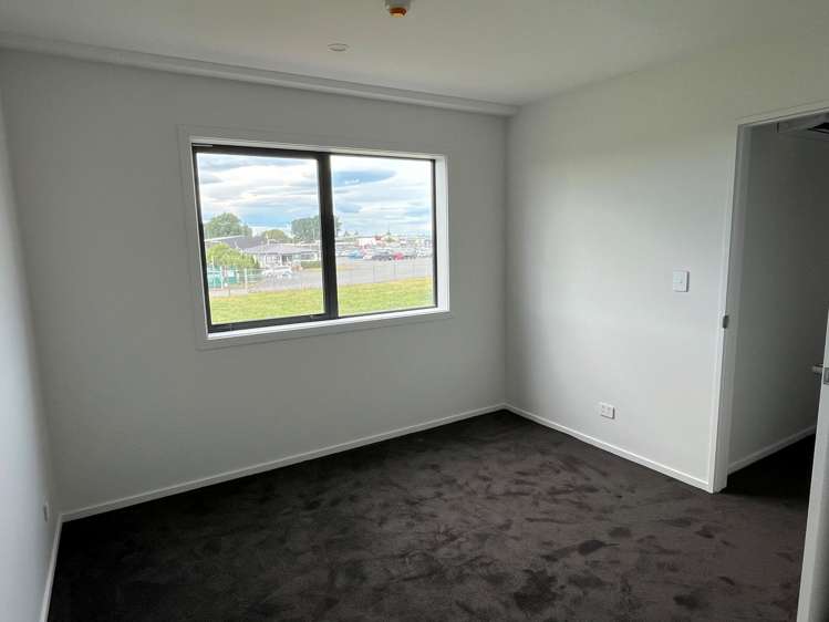 10/1 Lake Bryndwr Lane Burnside_16