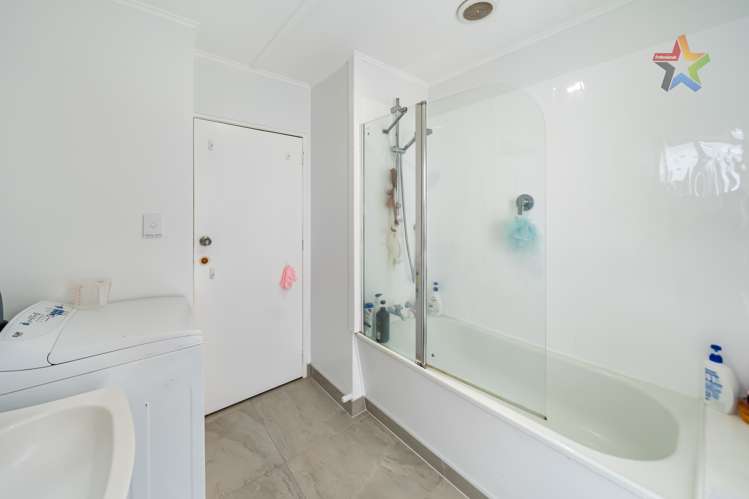 11b Foster Street Taita_22