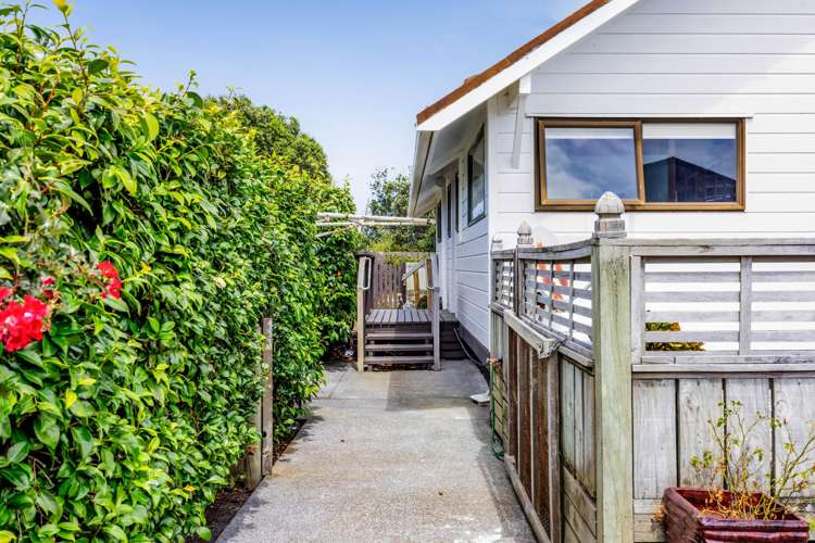 5 Dieffenbach Street Opunake_21