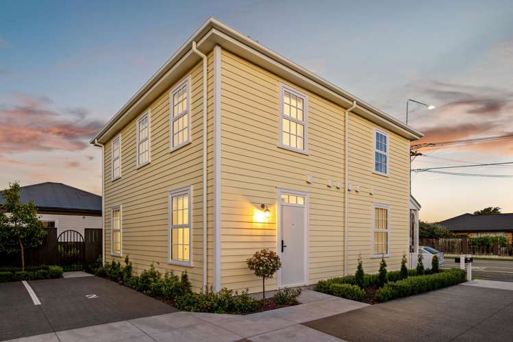 2/97 Coronation Street_0